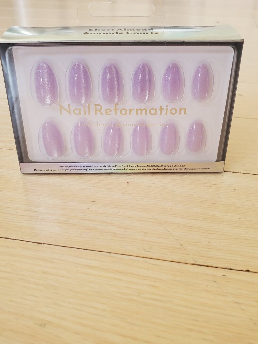 Nail Reformation ! Light beige with polka-dot Nails